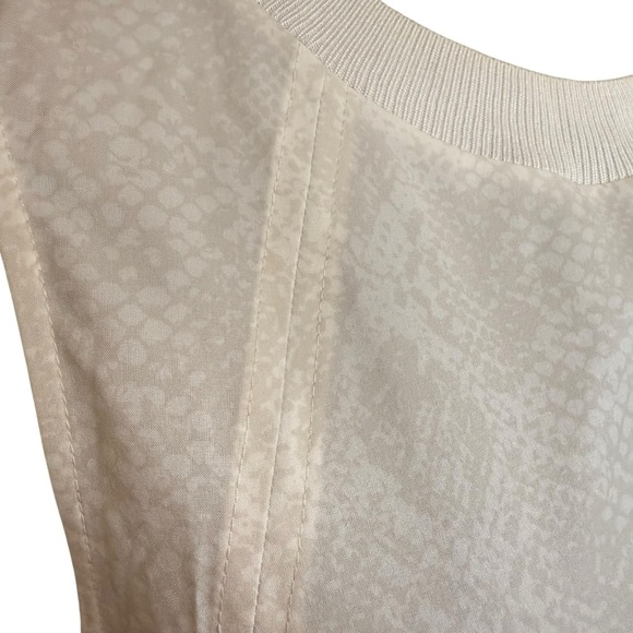 Athleta | White / Tan | Zephyr Print Tank Top | Sz M - Picture 4 of 11